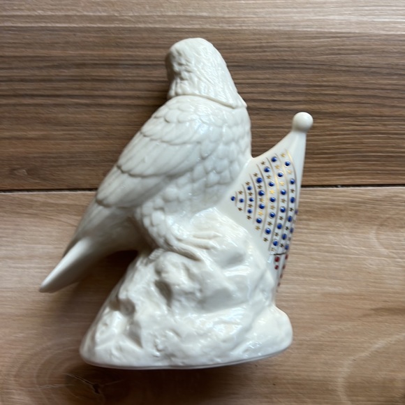 Lenox Porcelain Bald Eagle with American Flag China Jewels Collection - Picture 7 of 9